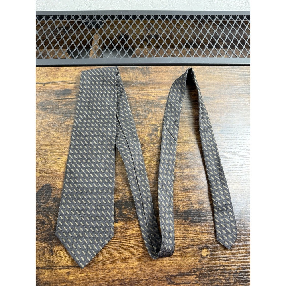 DC by Daniel Craig Italian Silk Geometric Pattern Tie Black Gold Men Long VTG